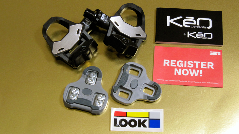 El pack incluye: pedales, calas, tornillería, instrucciones, pegatina y hoja de registro Pack Look Keo 2 Max